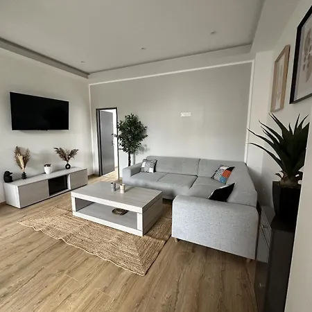 Great Cozy Near Rouen Appartement *